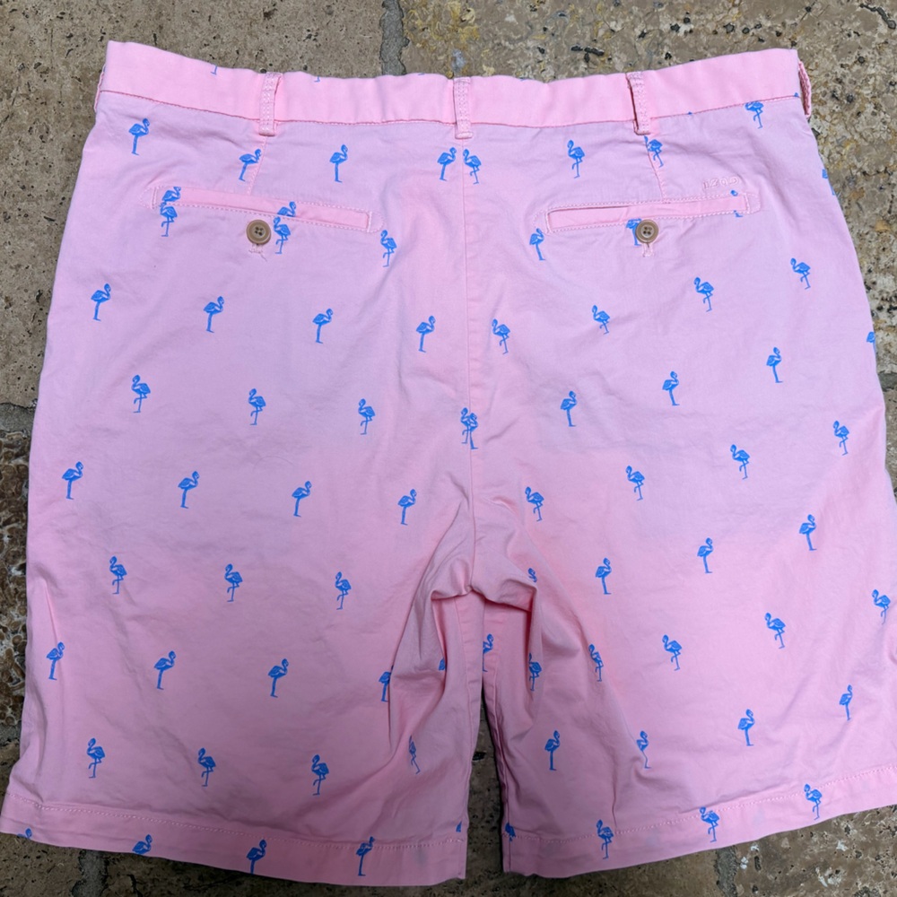 Izod Saltwater Stretch Men’s Size 36 Pink & Blue Flamingos Shorts - Picture 4 of 8